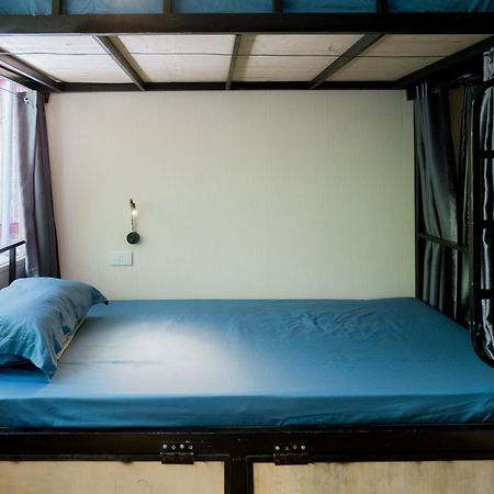 City Garden Hostel นิญบิ่ญ ภายนอก รูปภาพ