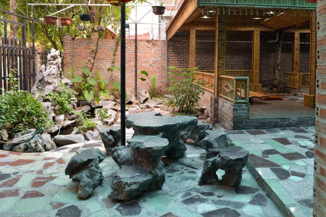 City Garden Hostel นิญบิ่ญ ภายนอก รูปภาพ
