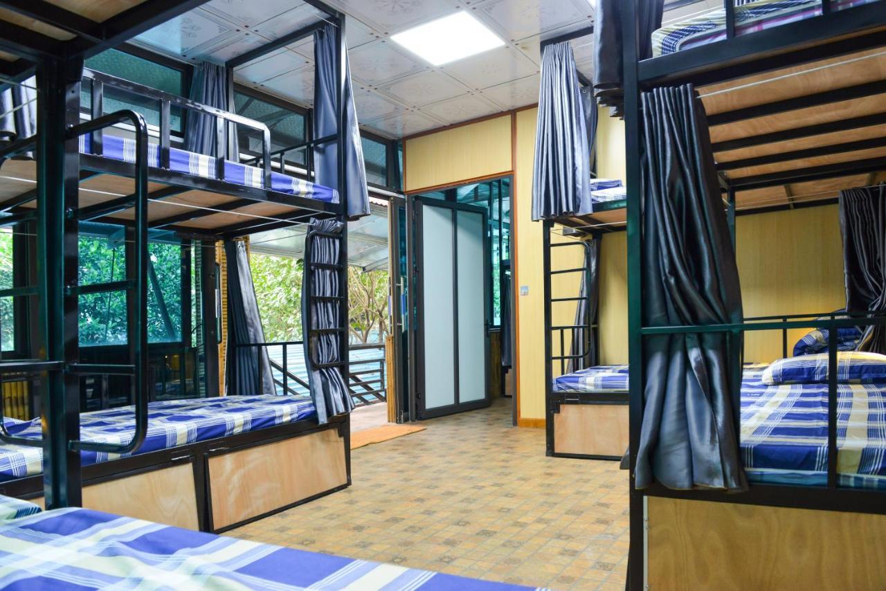 City Garden Hostel นิญบิ่ญ ภายนอก รูปภาพ