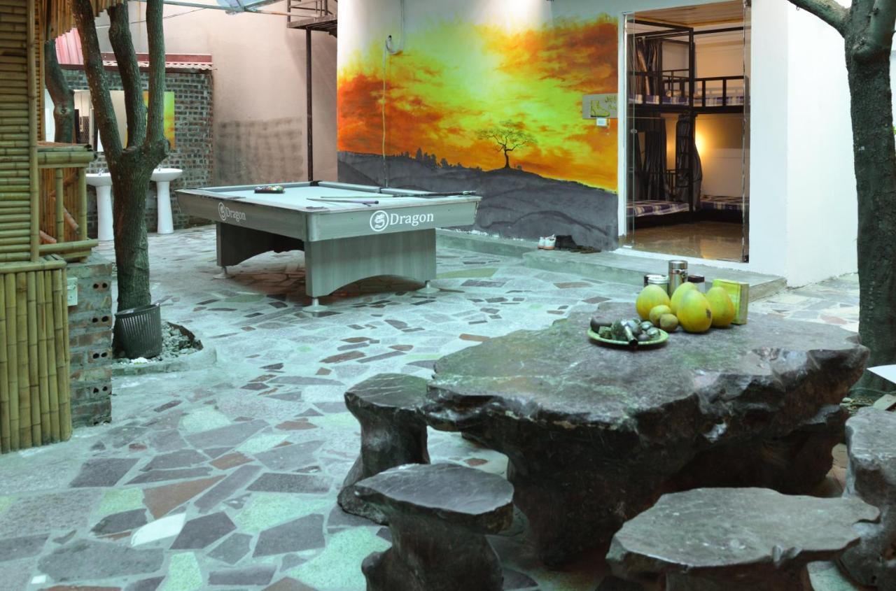City Garden Hostel นิญบิ่ญ ภายนอก รูปภาพ